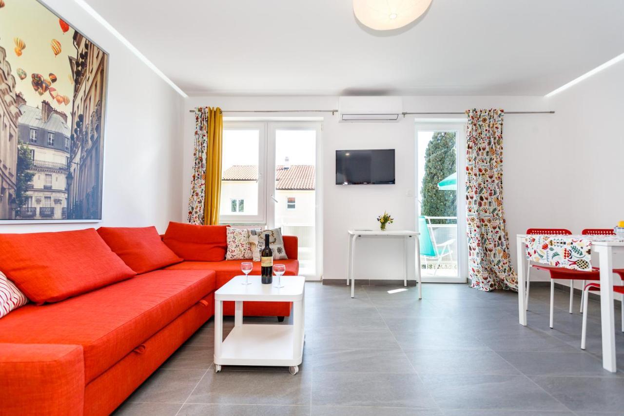 Golden Island Apartments Кърк Екстериор снимка