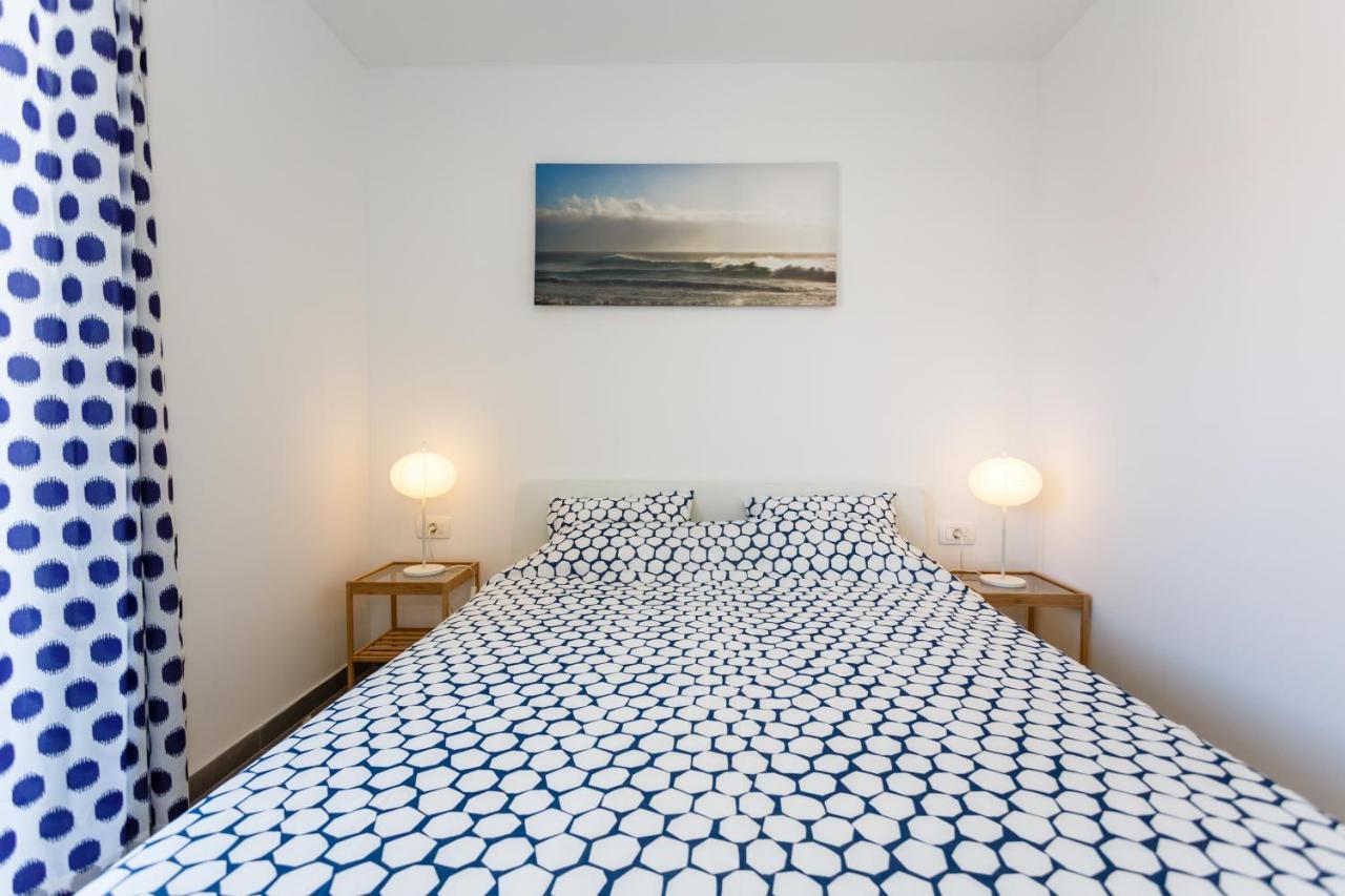 Golden Island Apartments Кърк Екстериор снимка